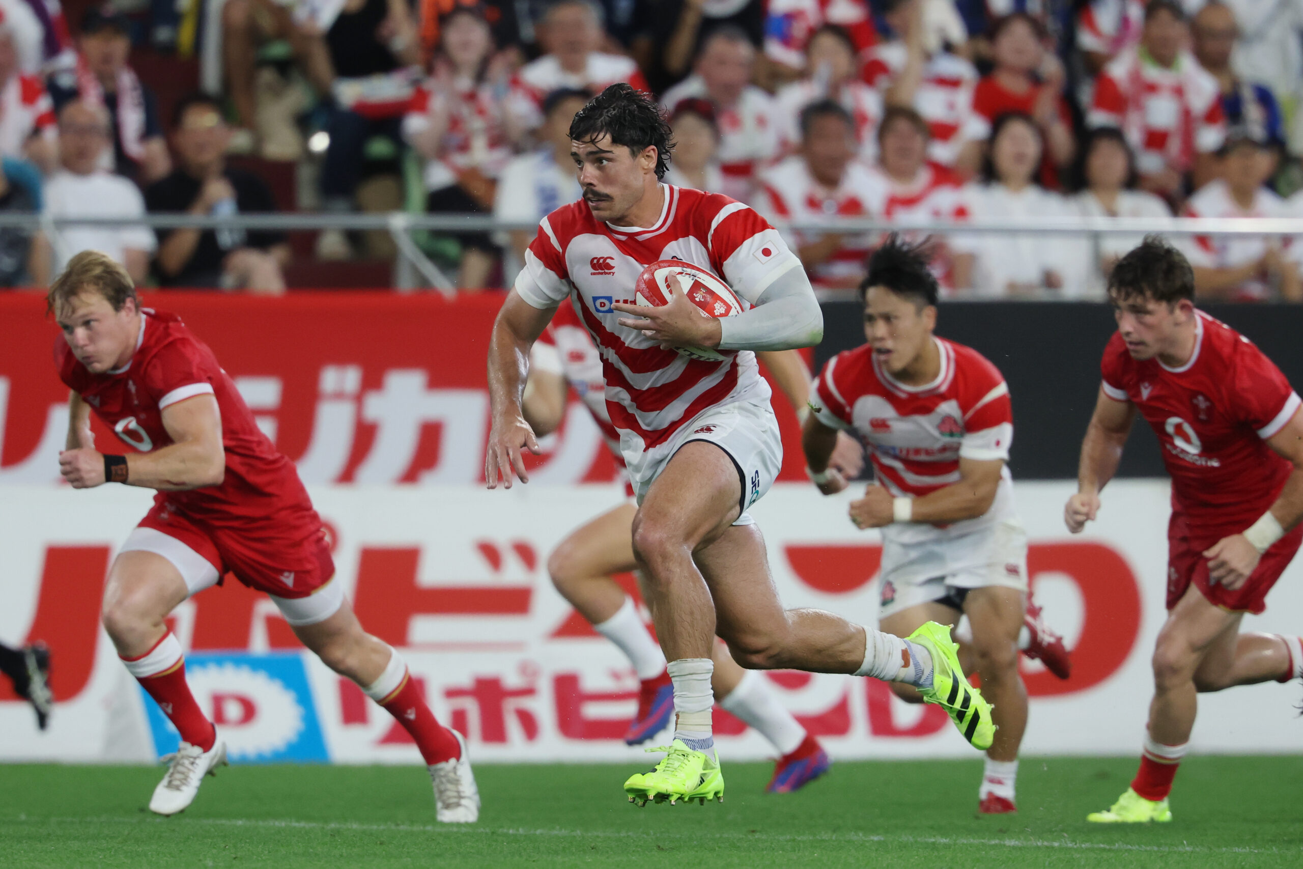 【速報】日本代表、ウェールズに2連勝ならず。終盤猛追もSOエドワーズがダメ押しトライ。世界ランクはふたたび14位へ…